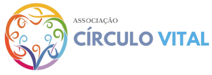 Logotipo da Associação Círculo Vital - um círculo colorido representando apoio comunitário e inclusão social.